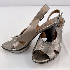 SOFFT Reine Platform Slingback Heel Anthracite Metallic Leather buckle strap 8.5